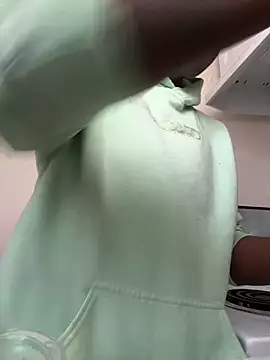 Snapshot of TransboyJay chatting on November 2025 06:00:02 PM TransboyJay online show from November 2025 06:00:02 PM