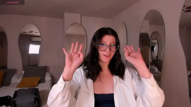 AmberFarrell online show from March 2026 08:08:02 PM