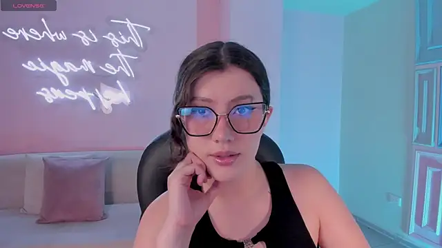 Snapshot of AmberFarrell chatting on July 2026 08:48:01 PM AmberFarrell online show from July 2026 08:48:01 PM