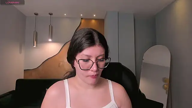 Snapshot of AmberFarrell chatting on June 2026 08:25:02 PM AmberFarrell online show from June 2026 08:25:02 PM