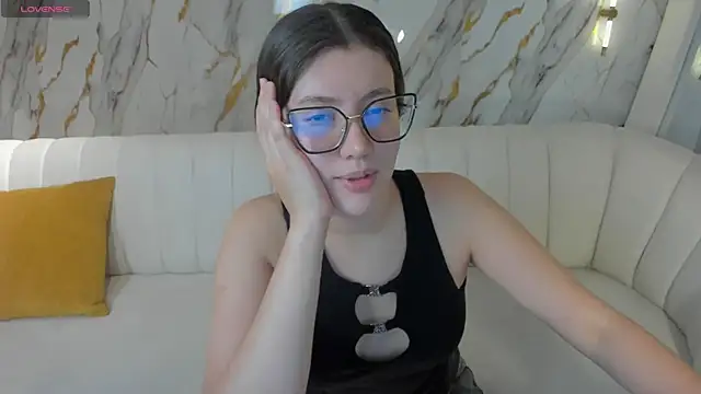 Snapshot of AmberFarrell chatting on July 2026 08:37:01 PM AmberFarrell online show from July 2026 08:37:01 PM