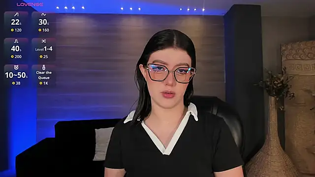 AmberFarrell online show from December 2025 08:33:01 PM