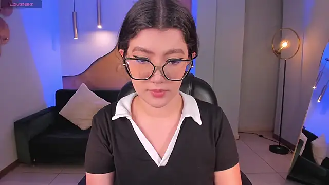 AmberFarrell online show from November 2025 08:25:01 PM