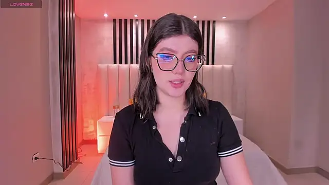 AmberFarrell online show from November 2025 05:58:02 PM