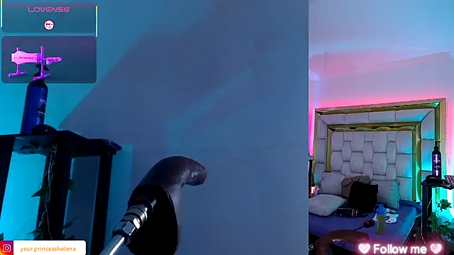 Snapshot of Princess_Helena chatting on November 2025 01:48:02 AM Princess Helena online show from November 2025 01:48:02 AM