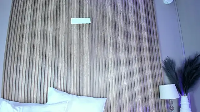 HannaPaola online show from February 2026 11:21:02 PM