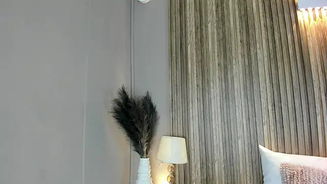 HannaPaola online show from February 2026 10:32:01 PM