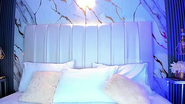 HannaPaola online show from November 2025 11:05:01 PM