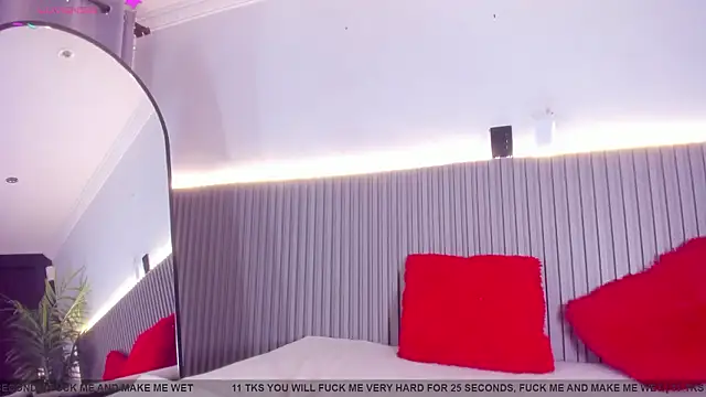 valentina lux online show from March 2026 07:24:02 PM