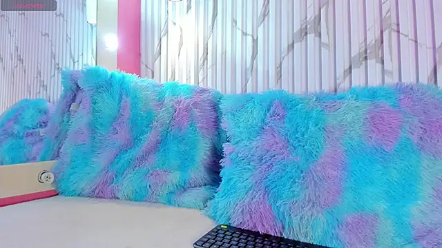 valentina lux online show from October 2025 07:33:01 PM