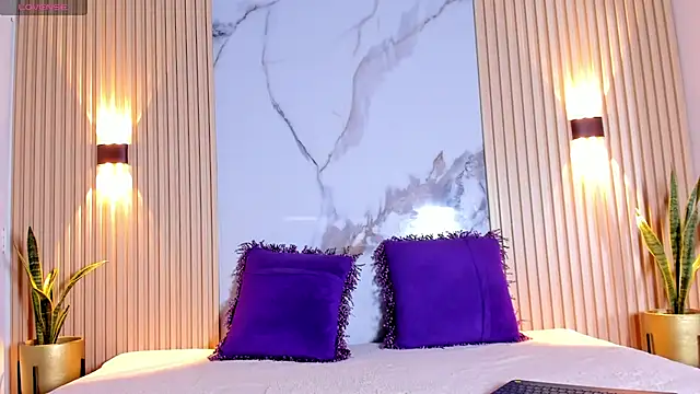 valentina lux online show from March 2025 03:04:01 AM