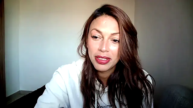Snapshot of Hanna_Charming chatting on May 2026 09:11:02 PM Hanna Charming online show from May 2026 09:11:02 PM