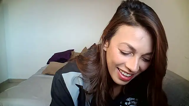 Hanna Charming online show from July 2026 09:44:01 PM