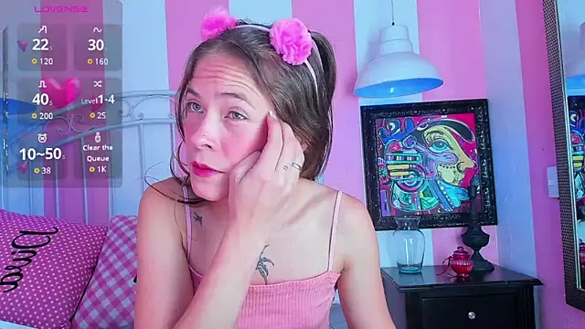 Snapshot of Liah_Grey8 chatting on February 2025 09:33:02 PM Liah Grey8 online show from February 2025 09:33:02 PM