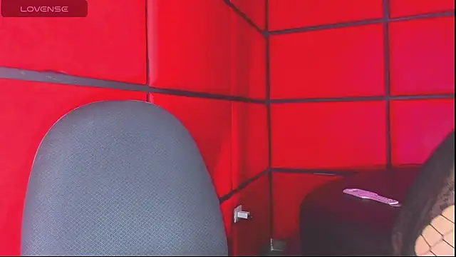 Liah Grey8 online show from December 2025 09:39:01 PM