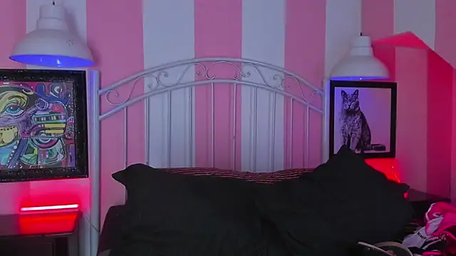 Snapshot of Liah_Grey8 chatting on November 2025 09:19:01 PM Liah Grey8 online show from November 2025 09:19:01 PM