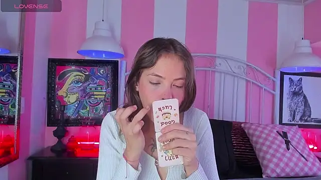 Snapshot of Liah_Grey8 chatting on December 2025 09:49:01 PM Liah Grey8 online show from December 2025 09:49:01 PM