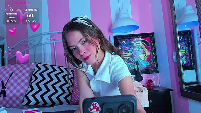 Snapshot of Liah_Grey8 chatting on March 2025 09:27:01 PM Liah Grey8 online show from March 2025 09:27:01 PM