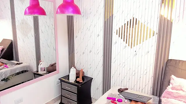 KatherynVidal online show from October 2025 05:05:01 PM