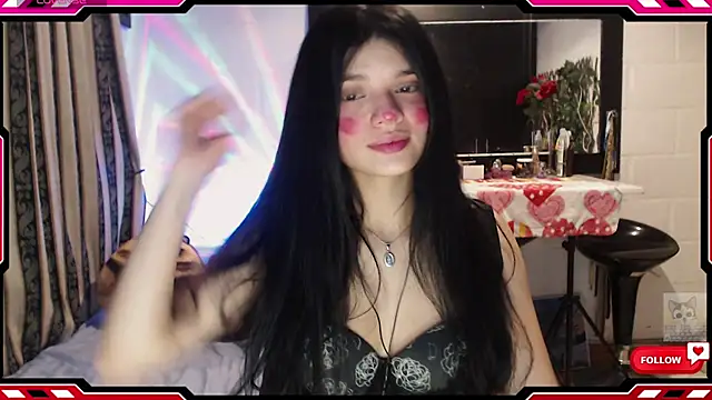 Snapshot of Sarahgin chatting on October 2025 06:17:02 AM Sarahgin online show from October 2025 06:17:02 AM