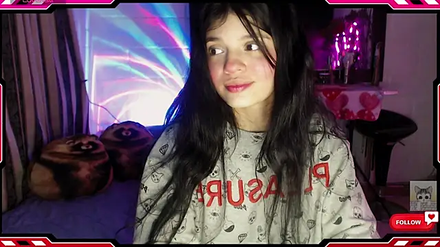 Snapshot of Sarahgin chatting on October 2025 09:25:01 AM Sarahgin online show from October 2025 09:25:01 AM