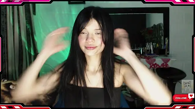 Snapshot of Sarahgin chatting on September 2025 09:10:02 AM Sarahgin online show from September 2025 09:10:02 AM