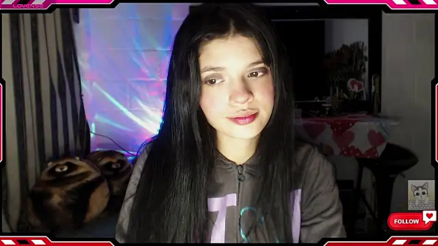 Snapshot of Sarahgin chatting on October 2025 08:52:02 PM Sarahgin online show from October 2025 08:52:02 PM