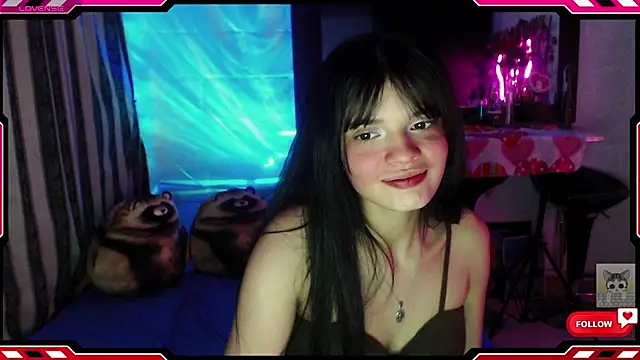 Snapshot of Sarahgin chatting on October 2025 07:56:02 PM Sarahgin online show from October 2025 07:56:02 PM