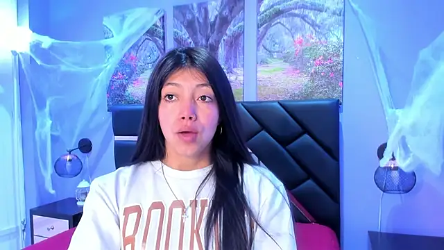 KimberlyVillaLobos online show from November 2025 11:38:02 AM