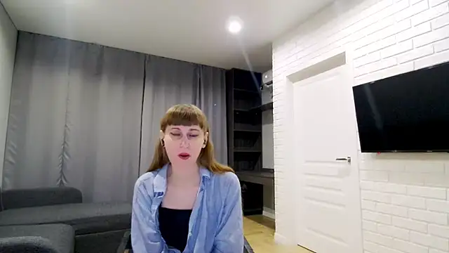 Snapshot of Daniella_Lorente chatting on November 2025 12:44:02 AM Daniella Lorente online show from November 2025 12:44:02 AM