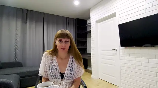 Snapshot of Daniella_Lorente chatting on October 2025 11:27:02 PM Daniella Lorente online show from October 2025 11:27:02 PM