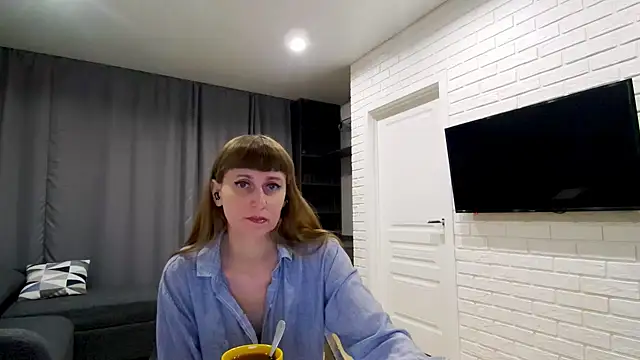 Daniella Lorente online show from May 2026 11:46:02 PM