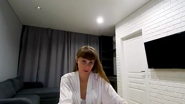 Daniella Lorente online show from July 2026 10:51:01 PM