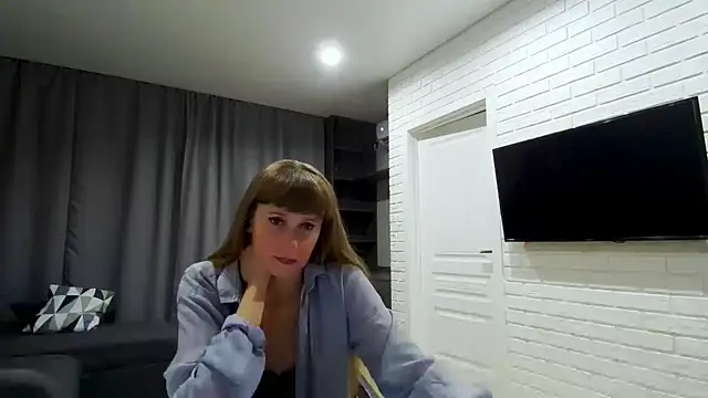 Daniella Lorente online show from August 2026 10:15:02 PM