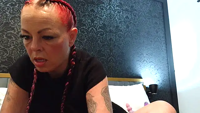 Snapshot of rileyraerhoads chatting on October 2025 01:18:01 AM rileyraerhoads online show from October 2025 01:18:01 AM