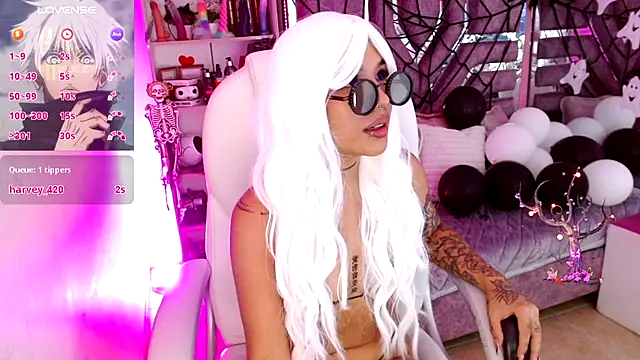 AliceWalker 11 online show from October 2025 10:21:01 PM