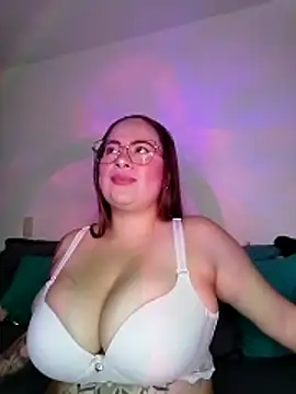 soofy   online show from February 2026 03:40:01 AM