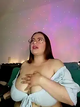 soofy   online show from November 2025 02:28:02 AM