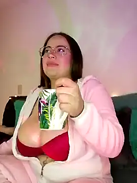 soofy   online show from February 2025 03:20:01 AM