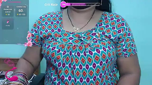 Snapshot of Queen_sakshi chatting on October 2025 05:35:01 PM Queen sakshi online show from October 2025 05:35:01 PM