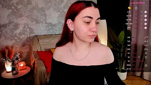 Snapshot of hannacheekss_ chatting on June 2026 02:06:02 AM hannacheekss online show from June 2026 02:06:02 AM