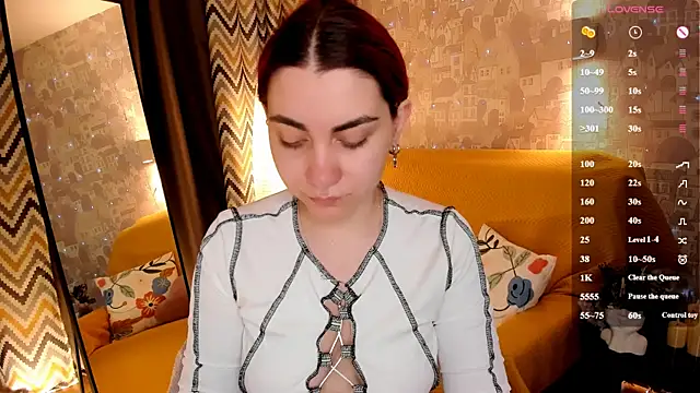 Snapshot of hannacheekss_ chatting on July 2026 02:14:01 AM hannacheekss online show from July 2026 02:14:01 AM