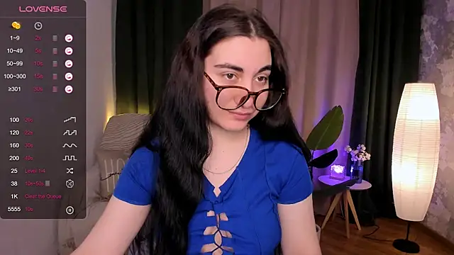 hannacheekss  online show from February 2025 02:04:01 AM