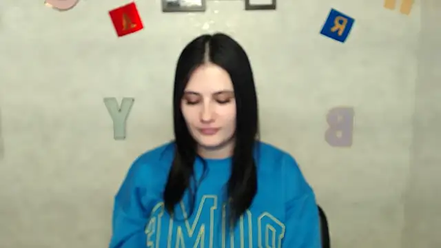 AliceSexyyy  online show from February 2025 04:17:02 PM