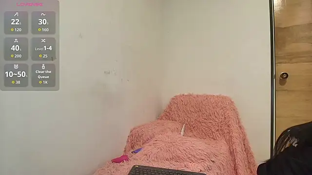 Snapshot of Dailyn_Adams chatting on November 2025 06:50:02 AM Dailyn Adams online show from November 2025 06:50:02 AM