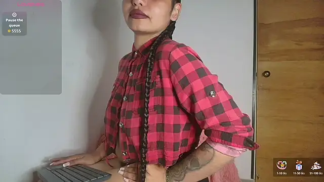 Snapshot of Dailyn_Adams chatting on November 2025 06:13:01 AM Dailyn Adams online show from November 2025 06:13:01 AM