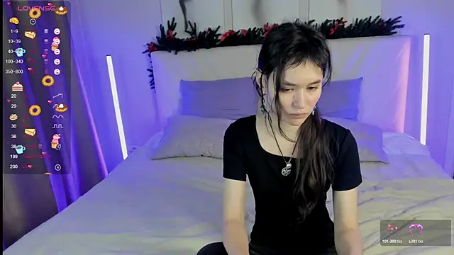 Snapshot of Emily_Strikeee chatting on December 2025 10:25:02 AM Emily Strikeee online show from December 2025 10:25:02 AM