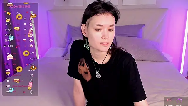 Snapshot of Emily_Strikeee chatting on November 2025 09:54:02 AM Emily Strikeee online show from November 2025 09:54:02 AM