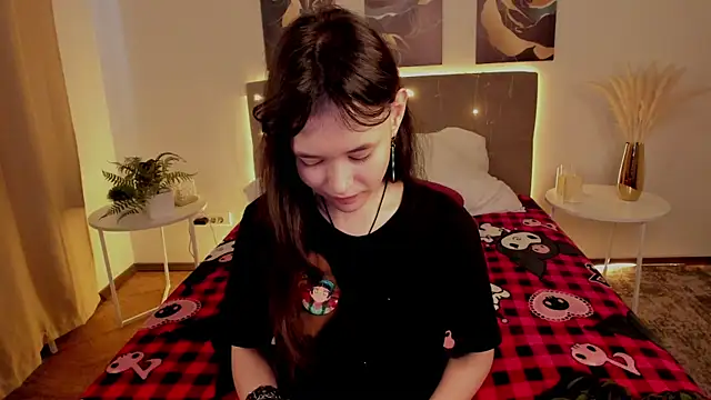 Emily Strikeee online show from May 2026 01:47:02 AM