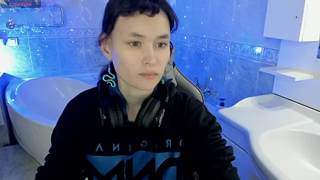 Emily Strikeee online show from October 2025 10:17:01 AM